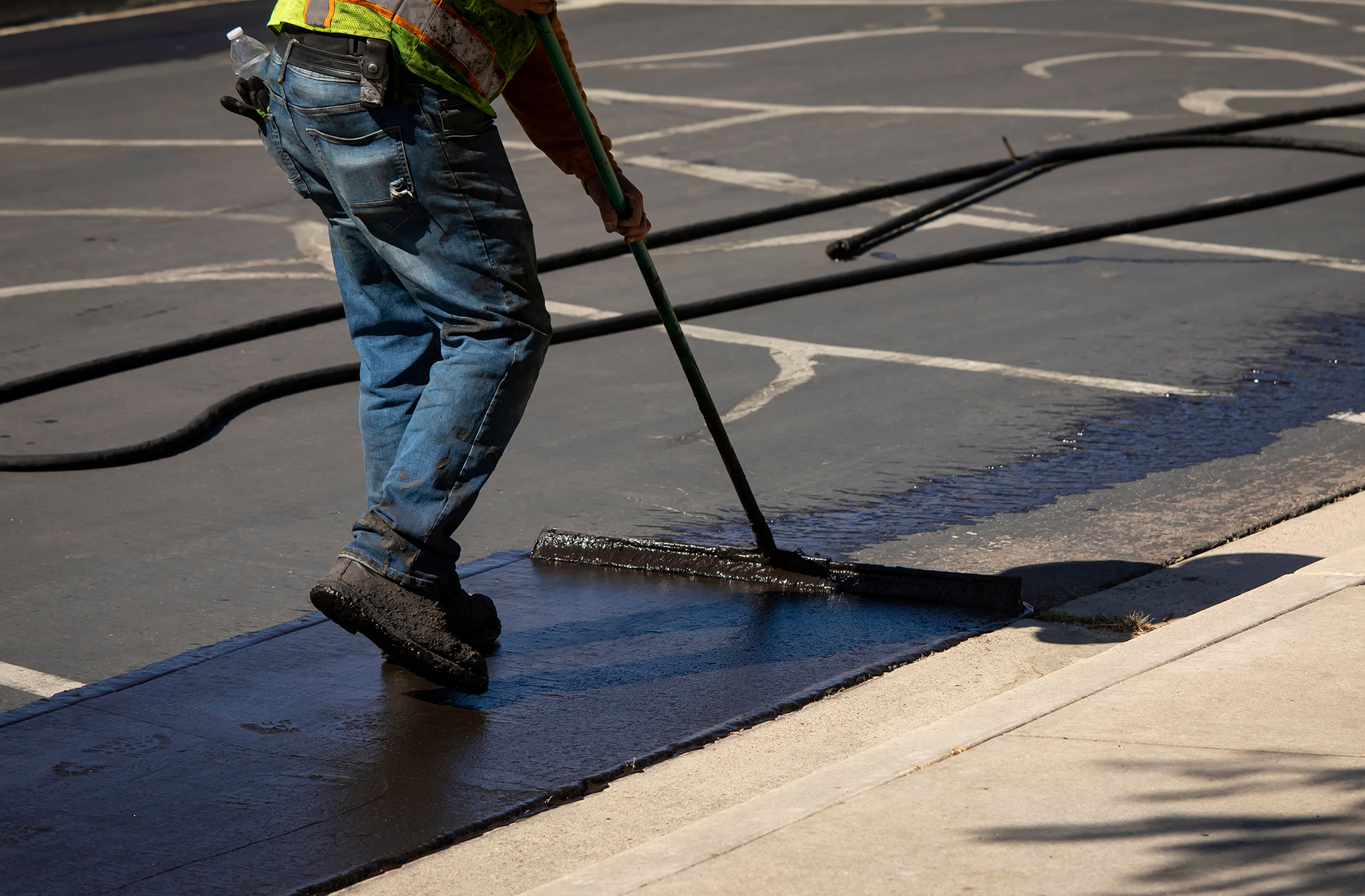 Sealcoating